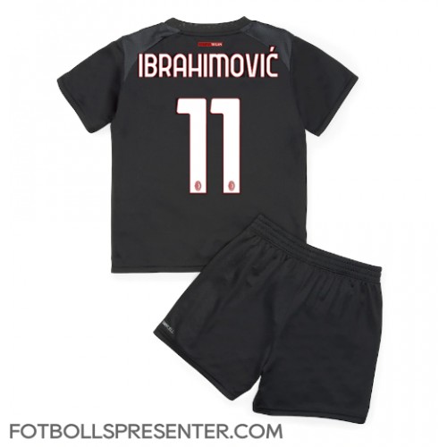 AC Milan Zlatan Ibrahimovic #11 Hemmatröja Barn 2022-23 Kortärmad (+ korta byxor)